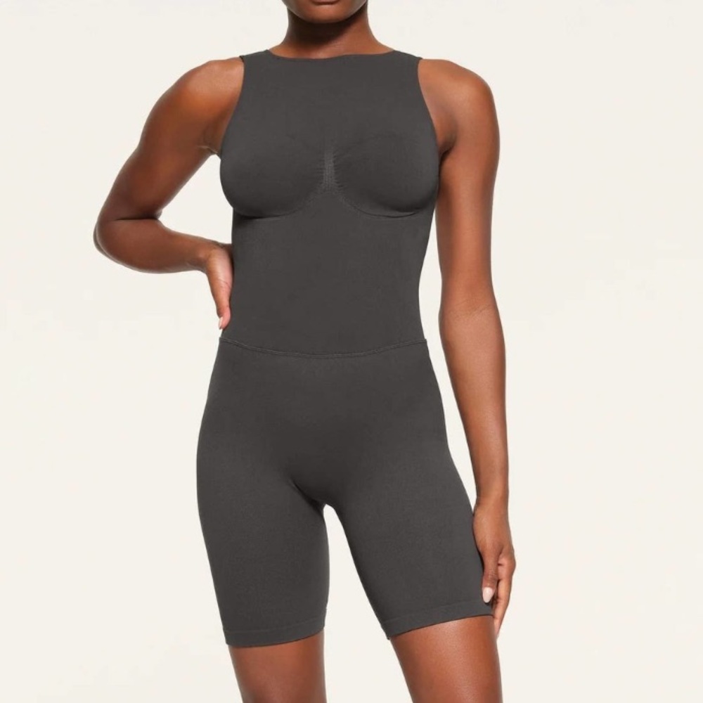 Skims NWT Recycled Nylon Contour Lounge Mid Thigh Onesie Romper Sz S/M ASH